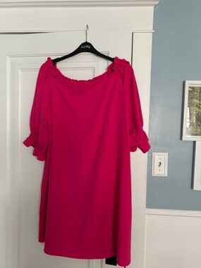 EUC Joseph Ribkoff off the shoulder dress.